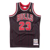 Mitchell & Ness NBA Chicago Bulls Michael Jordan 1996-97 Authentic Jersey - Noir - Jersey